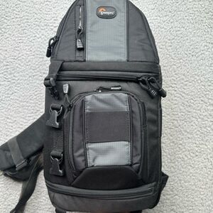 Lowepro Slingshot 102 a camera backpack